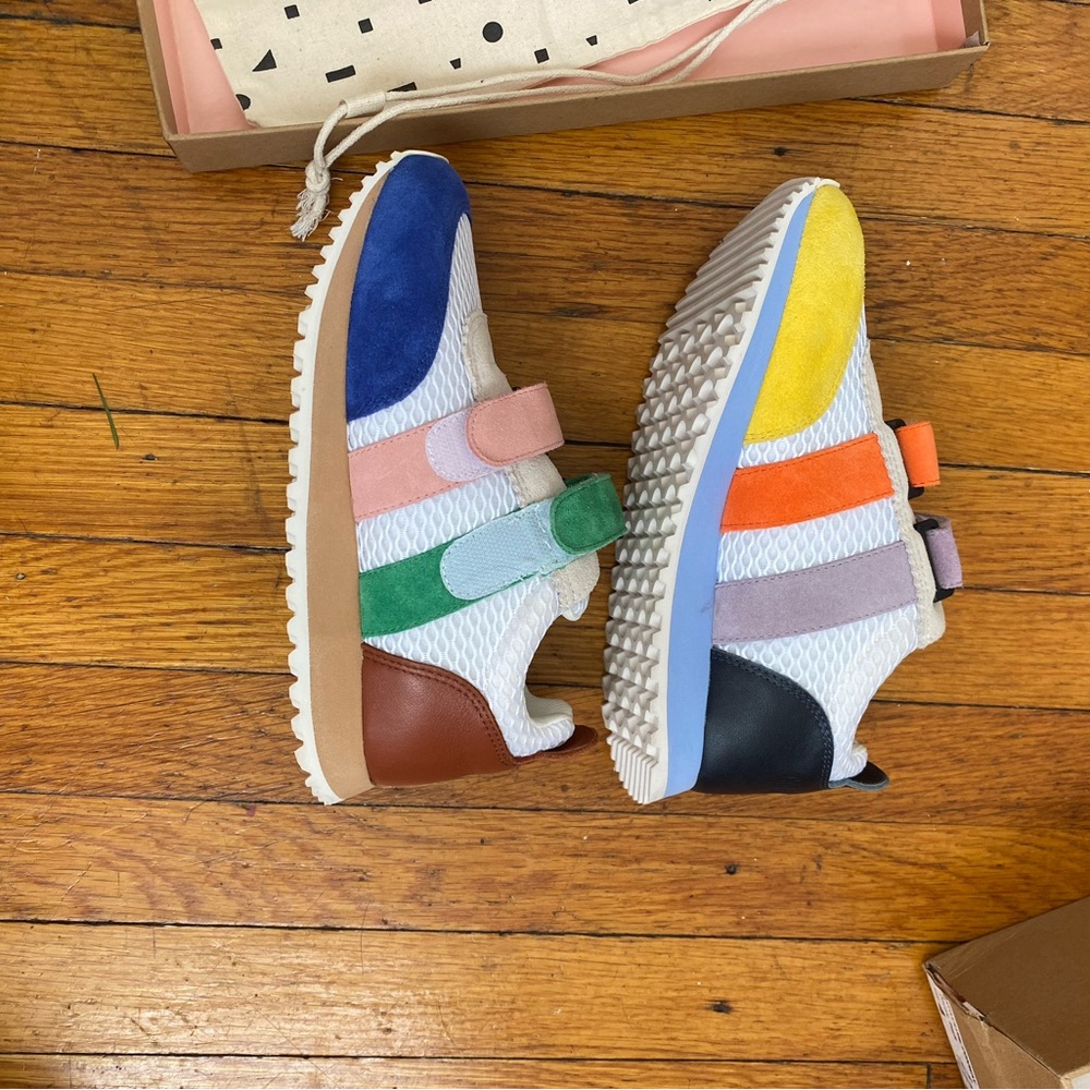 Charlotte Stone Conway Sneakers - Picture 4 of 11